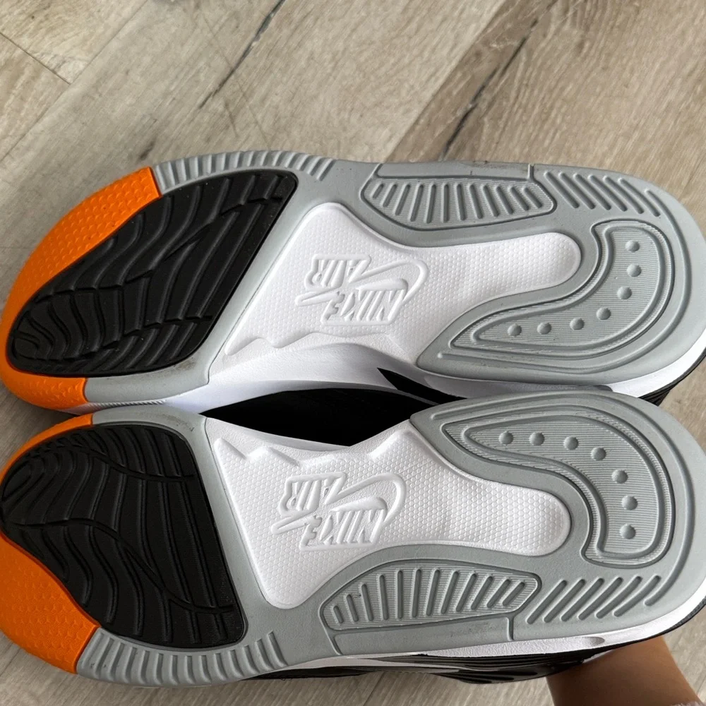 Jordan Men's Sneakers in Black and Orange - Picture 3 of 3